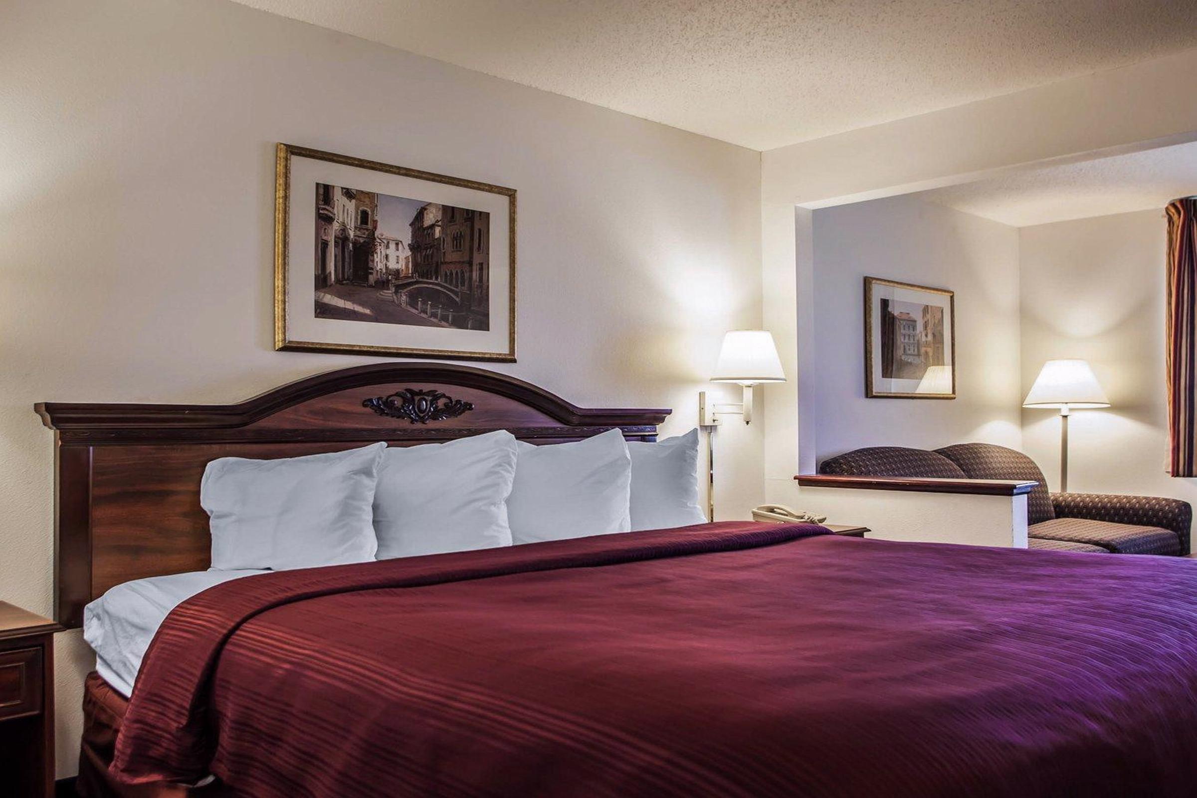 Quality Inn & Suites Eldridge Davenport North מראה חיצוני תמונה
