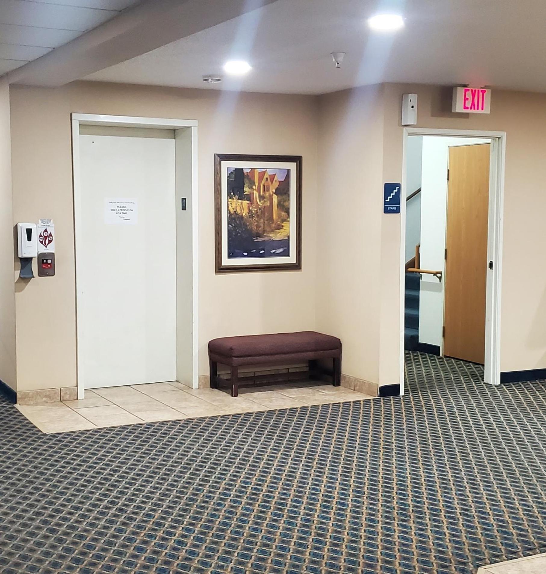 Quality Inn & Suites Eldridge Davenport North מראה חיצוני תמונה